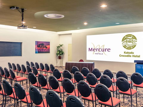 Mercure Kakadu Crocodile Hotel - Mackay Tourism 2