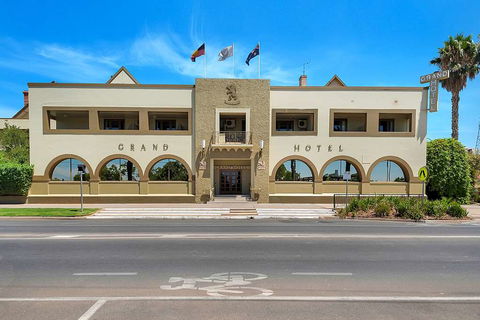 Quality Hotel Mildura Grand - Mackay Tourism 1