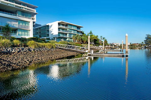 ULTIQA Freshwater Point Resort - Mackay Tourism 0
