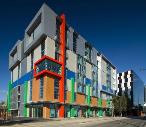 Docklands Private Collection - Mackay Tourism 0