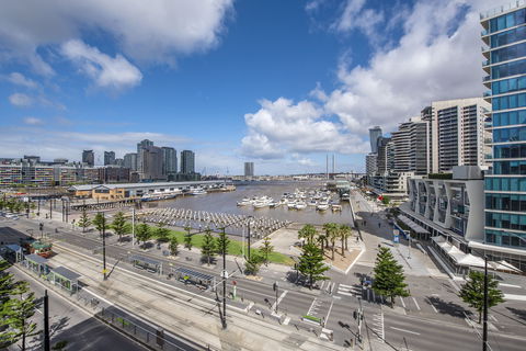 Docklands Private Collection - Mackay Tourism 1