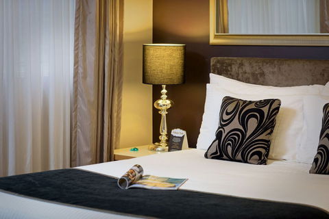 Treasury On Collins Hotel - Mackay Tourism 2