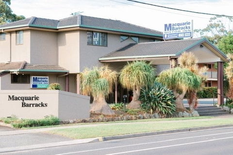 Macquarie Barracks Inn - Mackay Tourism 0