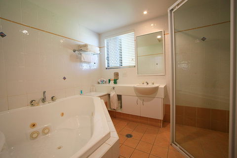 Macquarie Barracks Inn - Mackay Tourism 2