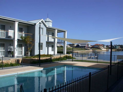 C Mandurah Resort & Serviced Apartments - Mackay Tourism 1