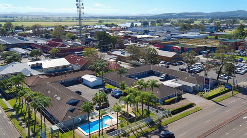 Colonial Terrace Motor Inn - Mackay Tourism 0