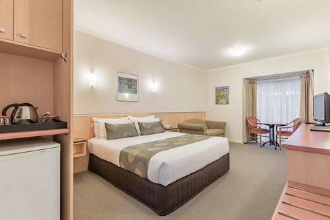 Waverley International Hotel - Mackay Tourism 1