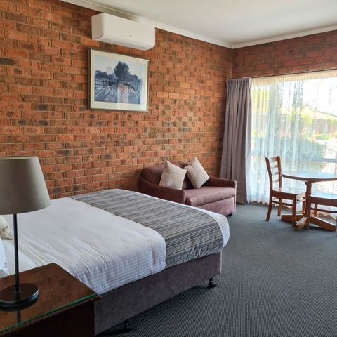 Federation Motor Inn - Mackay Tourism 1