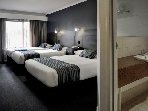 Ibis Styles Adelaide Manor - Mackay Tourism 1