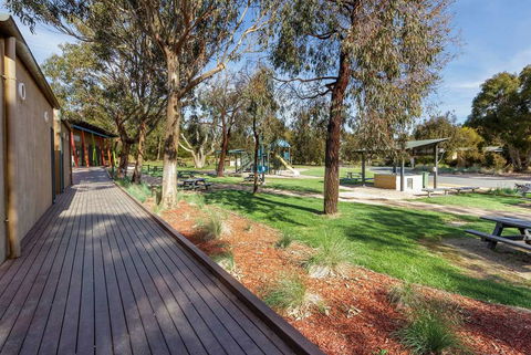 Ramada Resort Phillip Island - Mackay Tourism 1