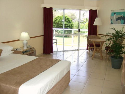 Hotel Ocean International - Mackay Tourism 1