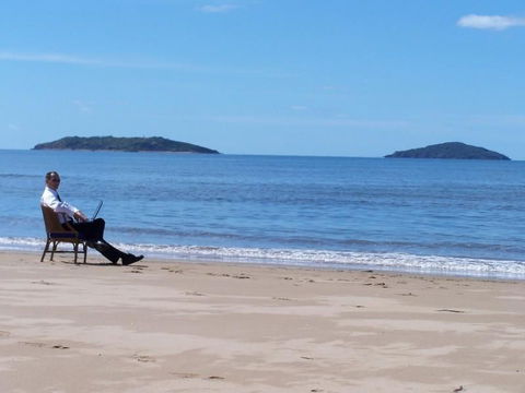 Hotel Ocean International - Mackay Tourism 2