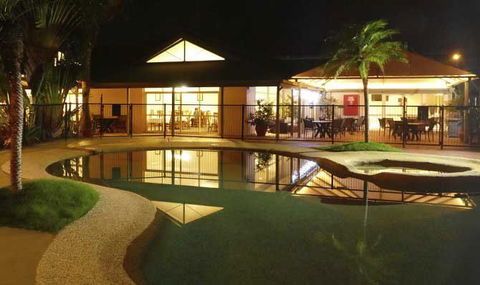 Ballina Byron Islander Resort - Mackay Tourism 1
