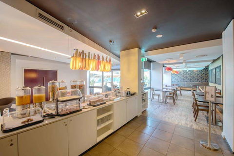 Royal Pacific Hotel - Mackay Tourism 1