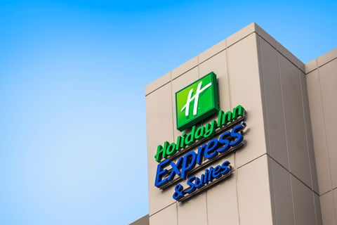 Holiday Inn Express/Stes Sunshine Coast - Mackay Tourism 2