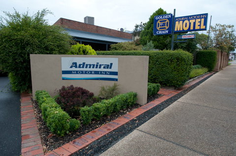 Admiral Motor Inn - Mackay Tourism 0
