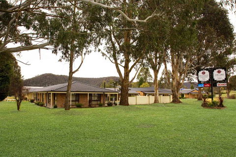 Zig Zag Motel - Mackay Tourism 0