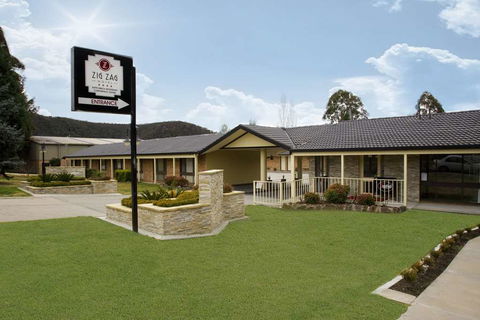 Zig Zag Motel - Mackay Tourism 1