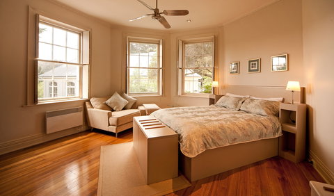 Woodbridge on the Derwent - Mackay Tourism 11