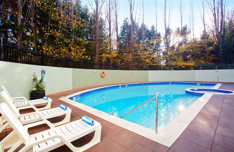 Crowne Plaza Canberra - Mackay Tourism 7