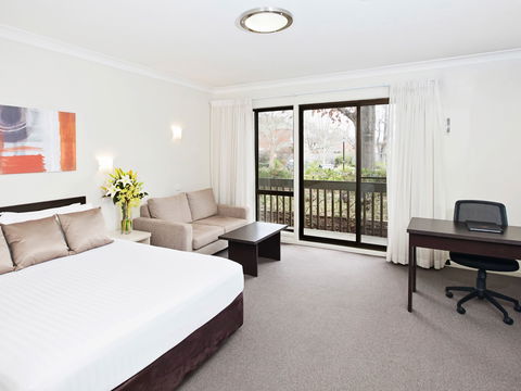 Ibis Styles Canberra Tall Trees - Mackay Tourism 0