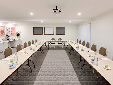 Ibis Styles Canberra Tall Trees - Mackay Tourism 6