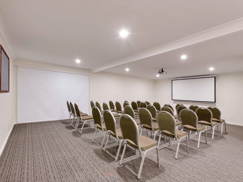 Ibis Styles Canberra Tall Trees - Mackay Tourism 8