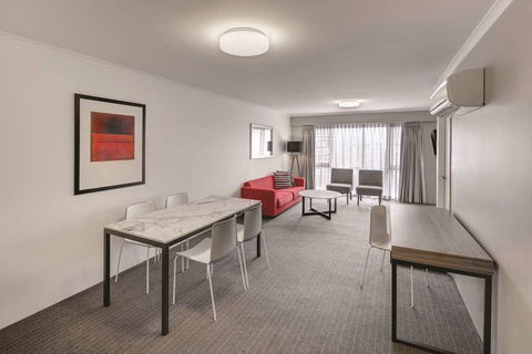 Adina Serviced Apartments James Court - Mackay Tourism 5