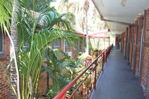 Flinders Motel - Mackay Tourism 2