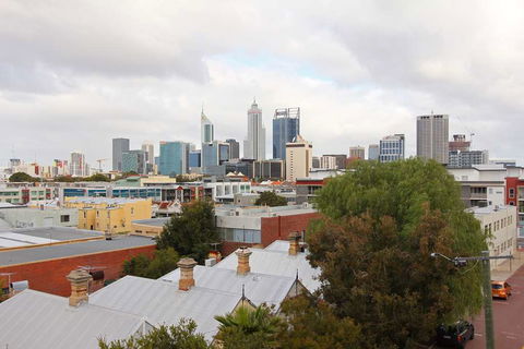 Zappeion Apartments - Mackay Tourism 0