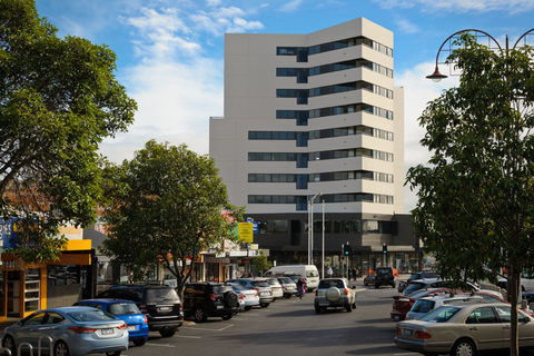 Apartments @ IKON Glen Waverley - Mackay Tourism 0