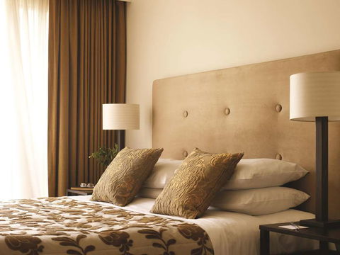 The Lyall Hotel - Mackay Tourism 2