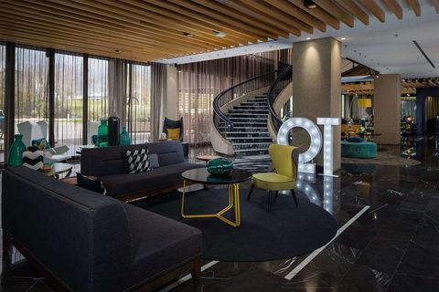 QT Canberra - Mackay Tourism 2