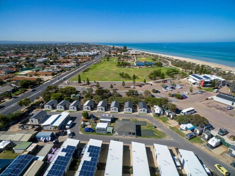 Discovery Parks Adelaide Beachfront - Mackay Tourism 0