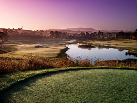 Yarra Valley Lodge - Mackay Tourism 0