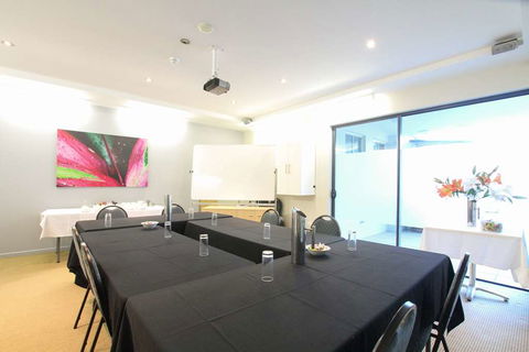 Caloundra Central Apartment Hotel - Mackay Tourism 12