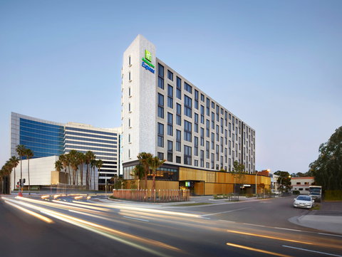 Holiday Inn Express Sydney Airport - Mackay Tourism 0