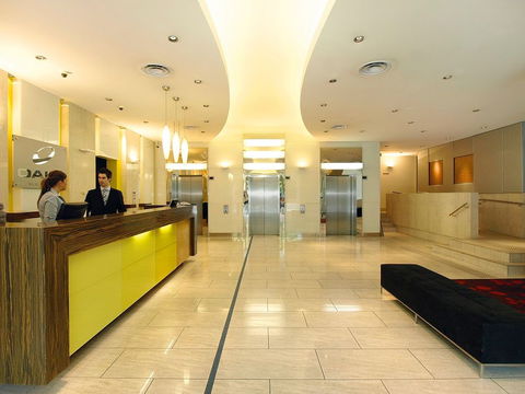 Oaks Embassy - Mackay Tourism 1