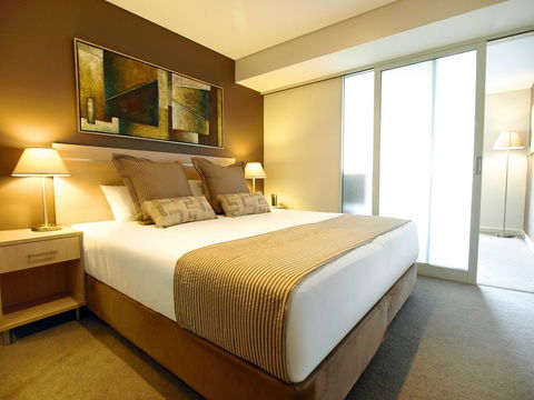 Oaks Embassy - Mackay Tourism 2