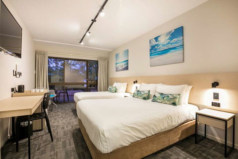 Kawana Waters Hotel By NightCap - Mackay Tourism 2