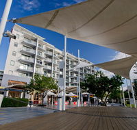Oaks Waterfront Resort - Mackay Tourism
