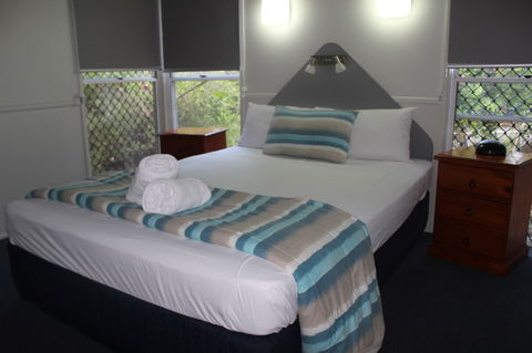 Kellys Beach Resort - Mackay Tourism 2
