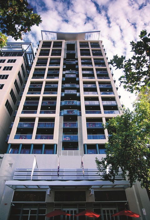 Oaks Horizons Hotel - Mackay Tourism 0