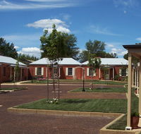 Ross Motel  Caravan Park - Mackay Tourism