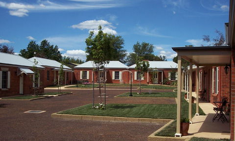 Ross Motel & Caravan Park - Mackay Tourism 0