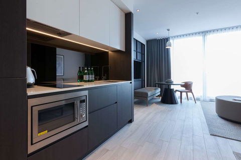 Skye Suites Green Square - Mackay Tourism 1