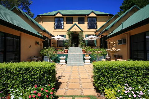 Villa Della Rosa B&B - Mackay Tourism 0