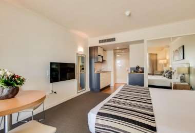 Central Cosmo Apartments - Mackay Tourism 2