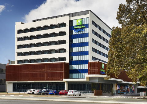 Holiday Inn Express Newcastle - Mackay Tourism 0