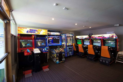 Nightcap at High Flyer Hotel - Mackay Tourism 2